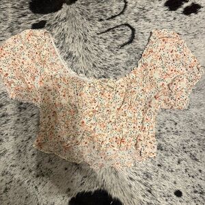 Floral Puff Sleeve Crop Top